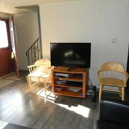 Great Family Home Close To Beach